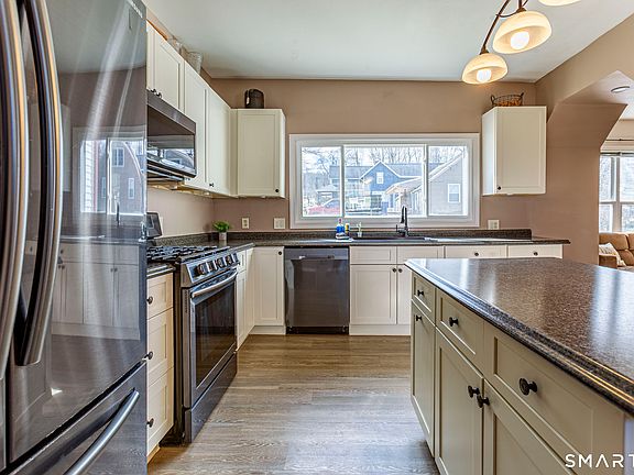 5th image of 174 Hull Street