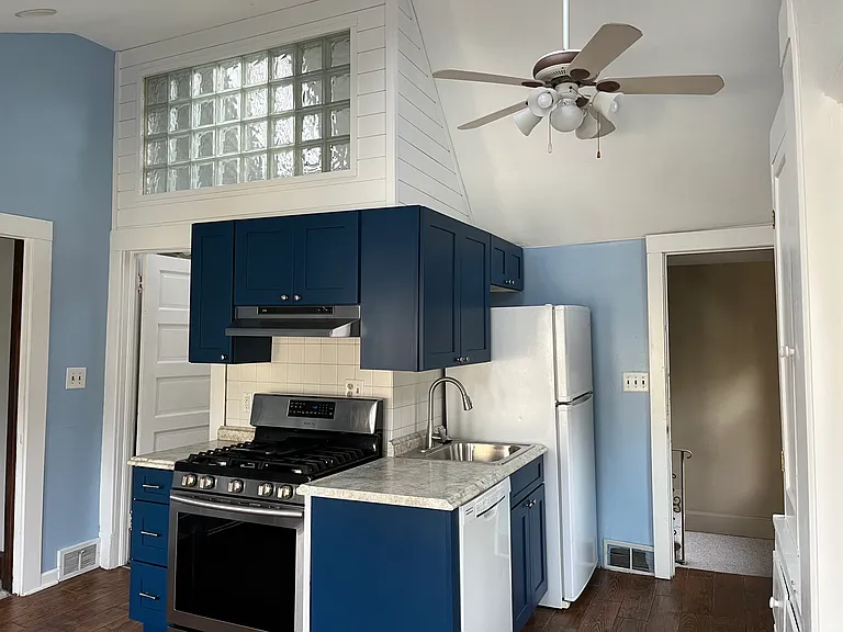325 S Main St #2 — Photo 15