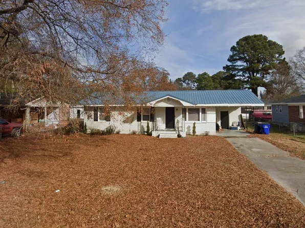 115 E Crestview Dr, Smithfield, NC 27577