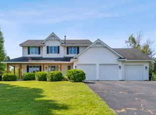 13215 Cedar Ridge Ln, Lindstrom, MN 55045