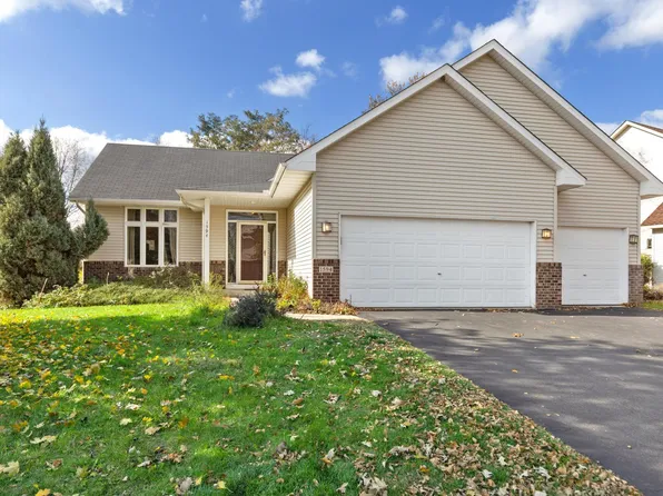 1594 Coventry Ln, Shakopee, MN 55379