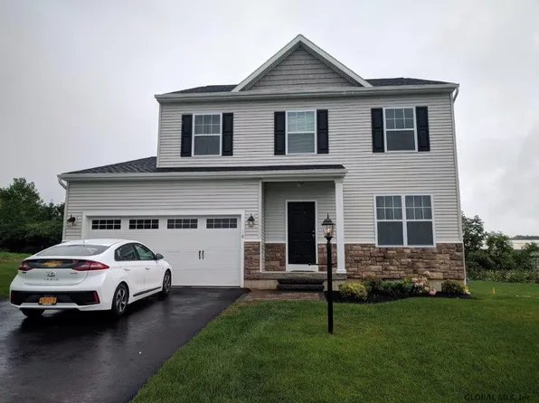 40 NANTUCKET Street, Cohoes, NY 12047