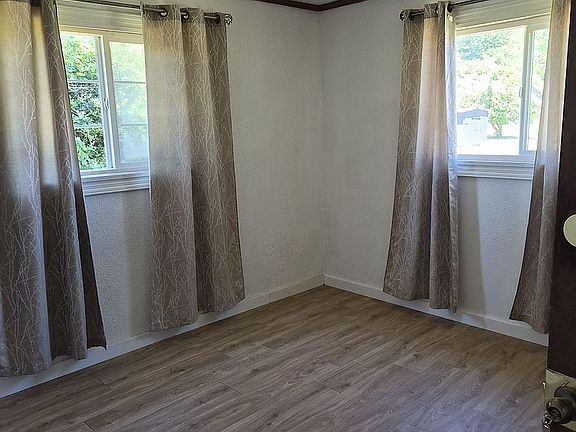 5th image of 92278 Carson St
