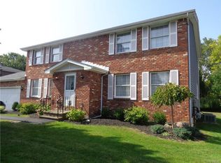 18 Melberry Trl, Orchard park, NY 14127