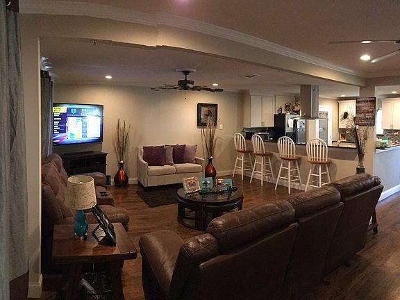 4th image of 4048 Charter Dr