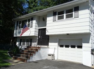201 Santa Fe Trl, Hopatcong, NJ 07843