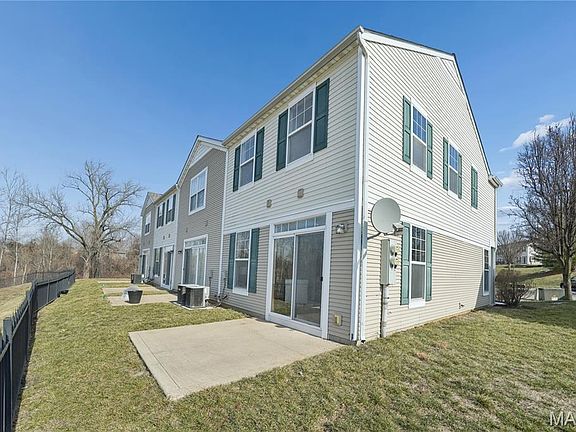 4th image of 4887 Heritage Heights Cir