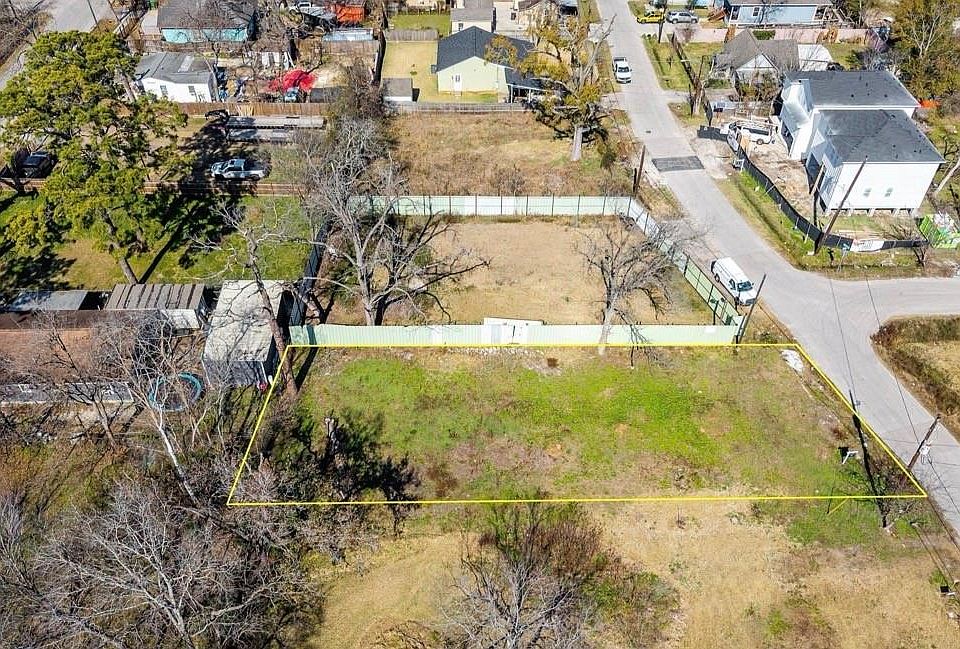 1st image of 3721 Sayers St