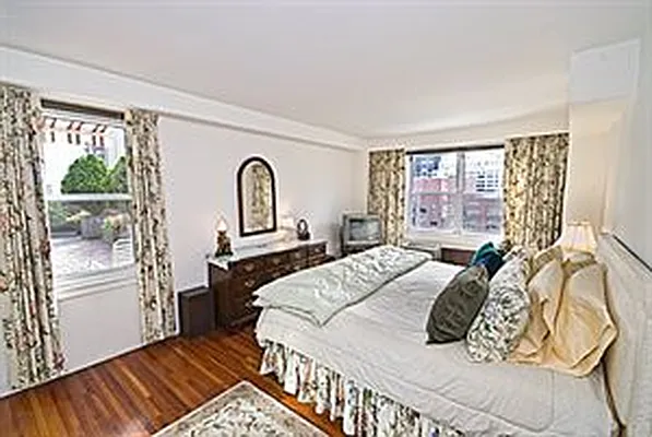 Sold by Douglas Elliman | media 12