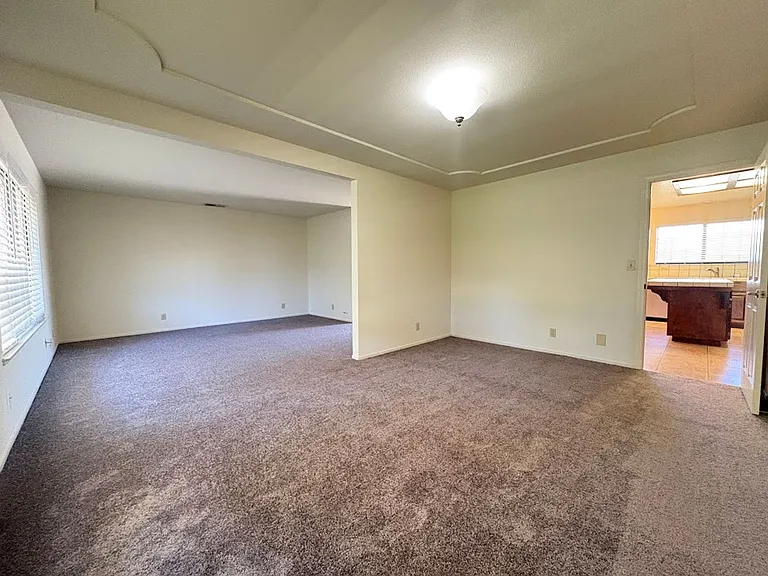 762 Corvey Cir — Photo 8