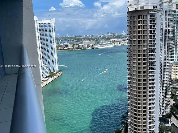 3rd image of 475 Brickell Ave APT 4410