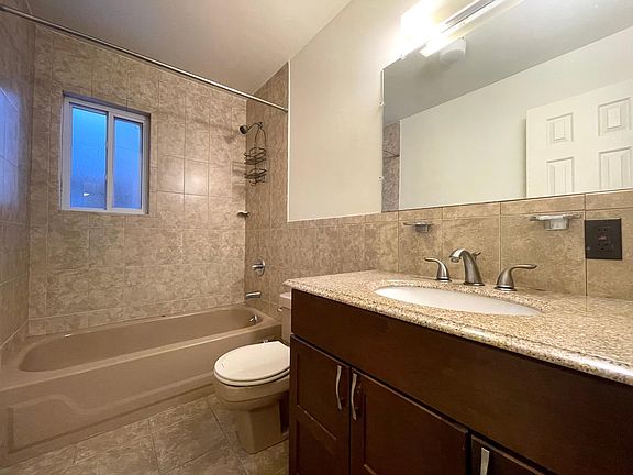 5th image of 134 Parkway N #1