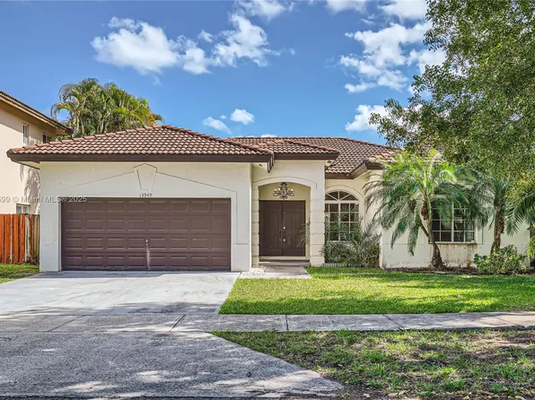 13949 SW 160th Ct, Miami, FL 33196