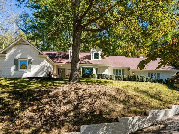 166 Brookwood Rd, Asheville, NC 28804