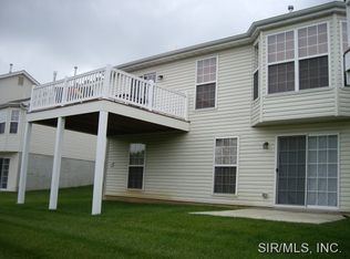 621 Ember Crest Dr, Fairview Heights, IL 62208