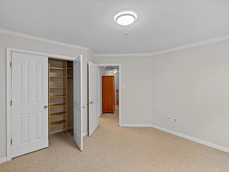 5714 Silk Tree Dr — Photo 25