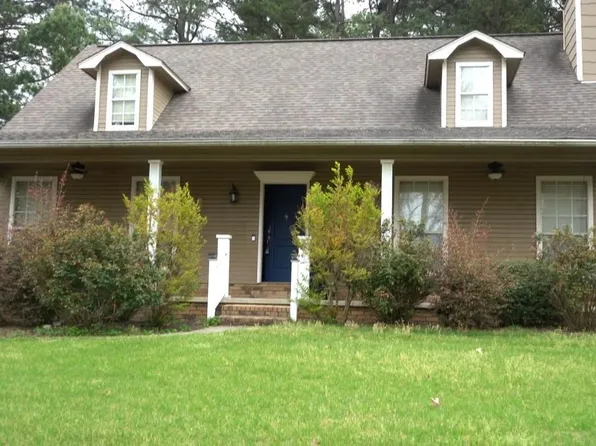 32 Woodland Ct, Jacksonville, AR 72076