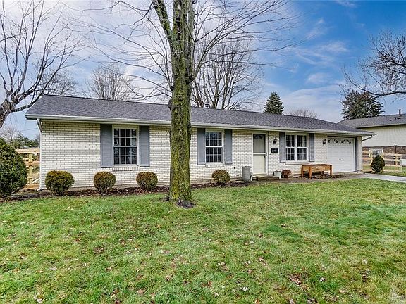 2nd image of 716 Marshall Dr