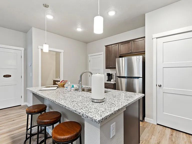 471 N Tessa Ln — Photo 20