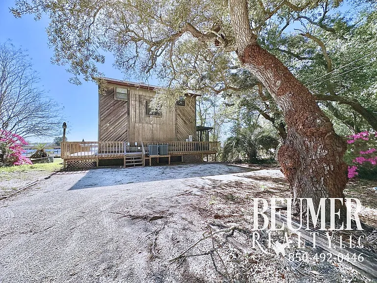15025 Innerarity Point Rd — Photo 22