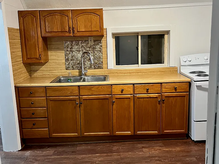 314 W Slingluff Ave #A — Photo 5
