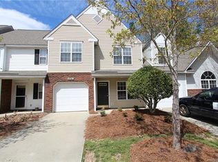 10721 Sleigh Bell Ln, Charlotte, NC 28216