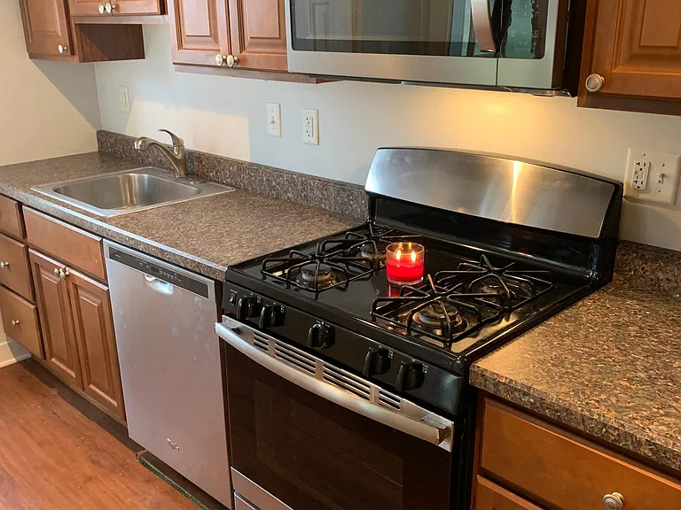 432 Lincoln Ave — Photo 5
