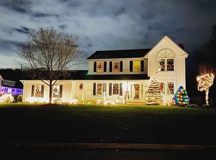 306 Yorkshire Dr, Harrisburg, PA 17111