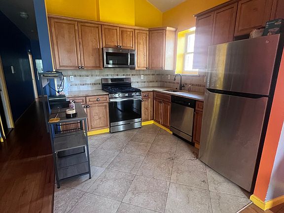 2nd image of 2621 Shore Pkwy Floor 3
