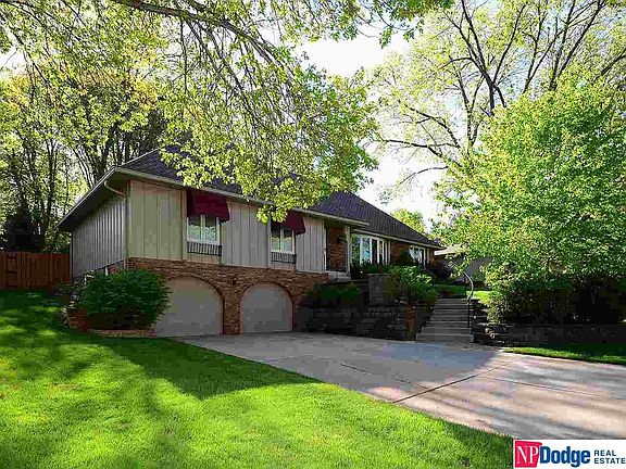 3rd image of 1131 N 122nd St