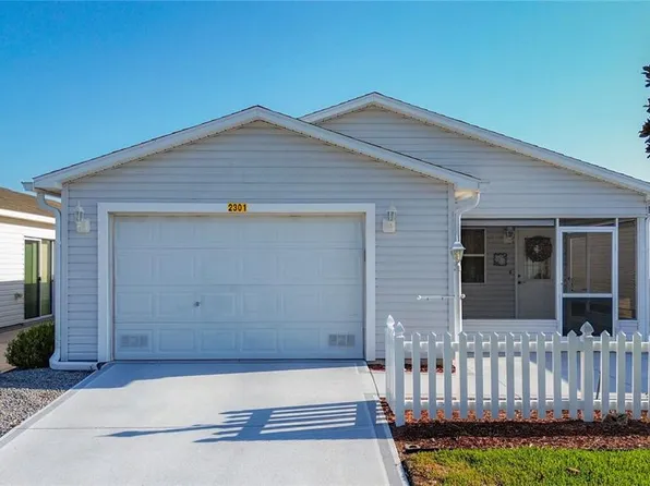 2301 Whisper St, The Villages, FL 32162
