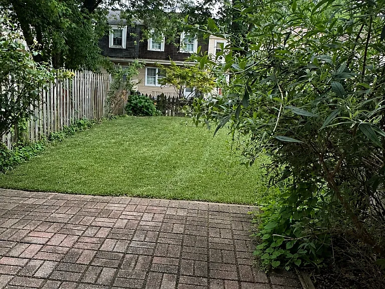25 Arwell Ct #15C — Photo 12