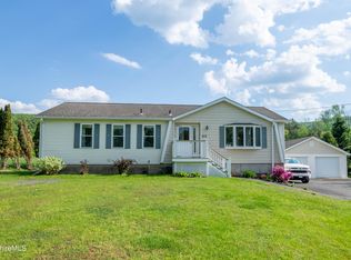 612 Notch Rd, Cheshire, MA 01225