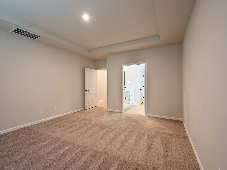 852 Tess St — Photo 13