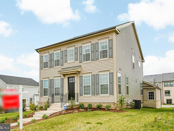 2nd image of 921 Coastal Ave