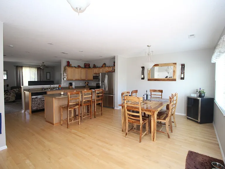 6268 Riverdale Dr — Photo 14