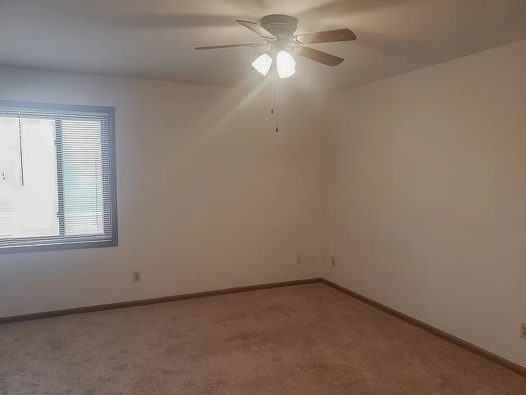 695 Wood Violet Ln #9 — Photo 3
