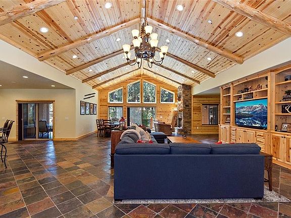 4th image of 758 Snowbird Ct
