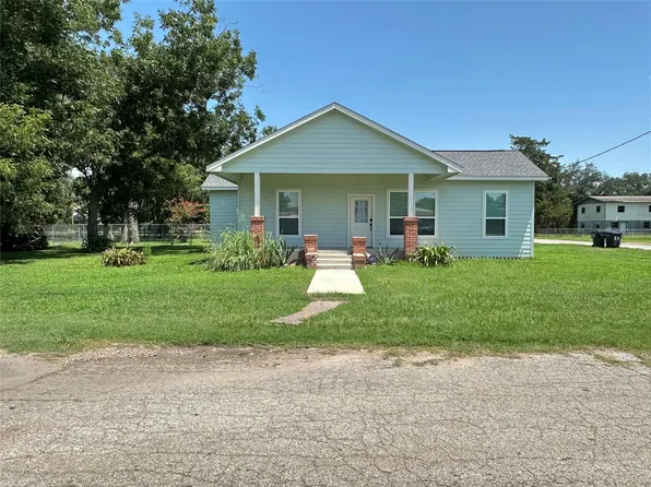 3502 1st St, Pattison, TX 77466
