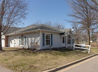 1933 Cabernet Ln NW, Rochester, MN 55901