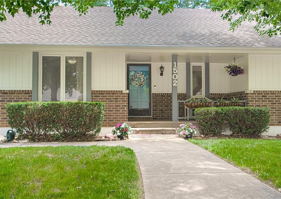 1502 SW 19th St, Blue Springs, MO 64015 Zillow