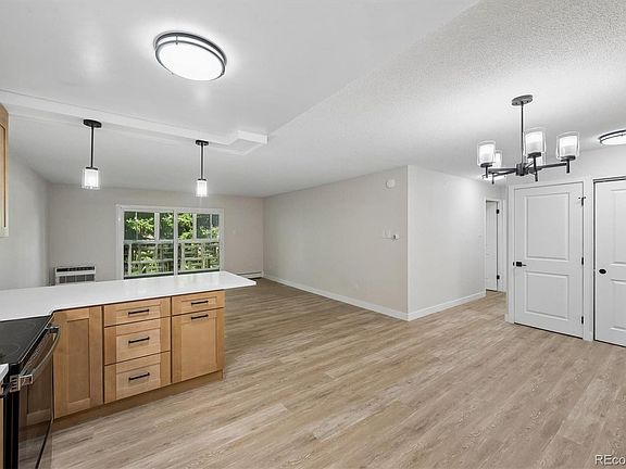 5th image of 605 S Alton Way #3C