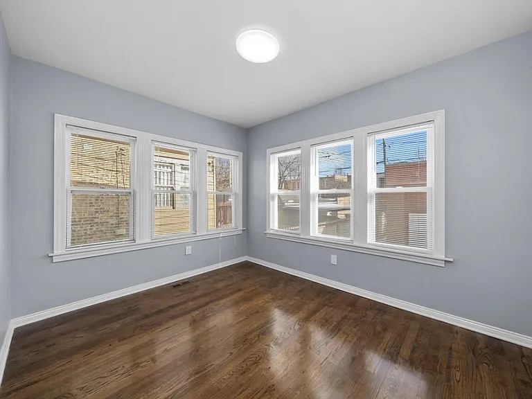 6621 S California Ave — Photo 5