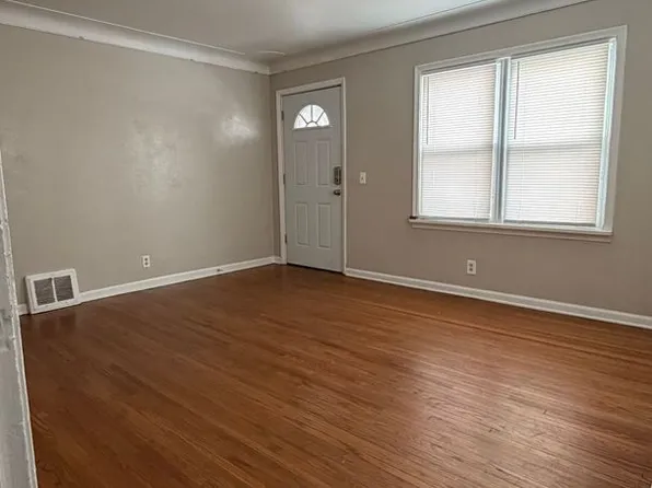 2010 Kensington Rd, Toledo, OH 43607