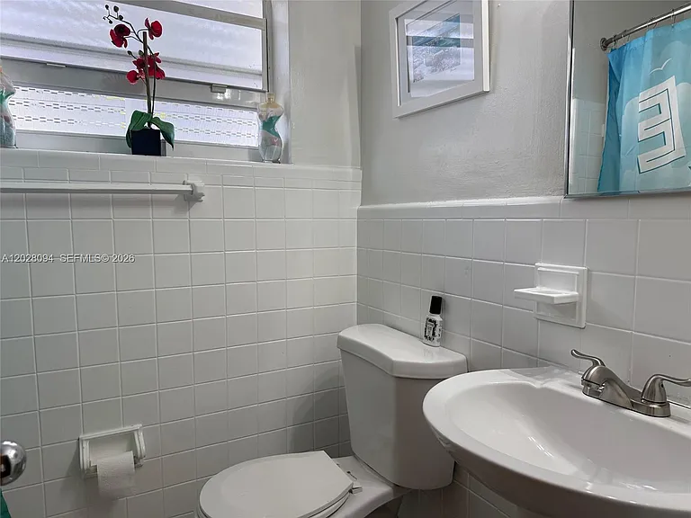 1544 NW 4th Ave — Photo 11