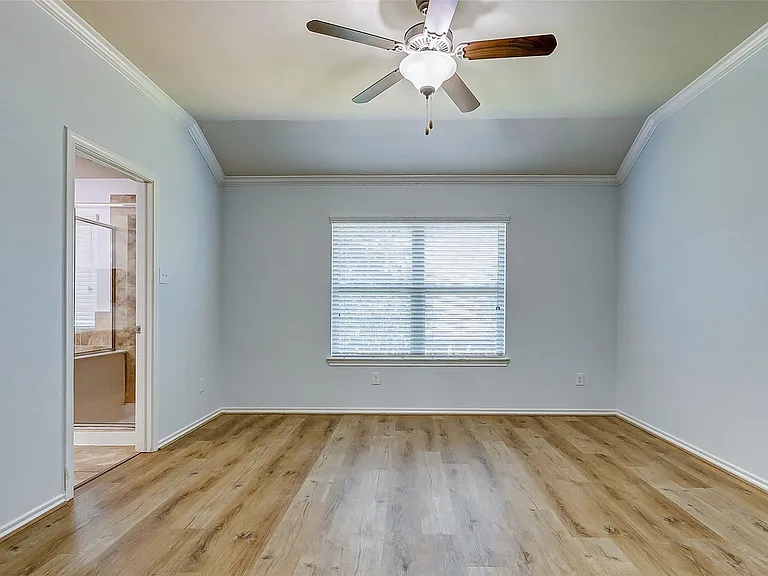 6451 Calgary Woods Ln — Photo 40