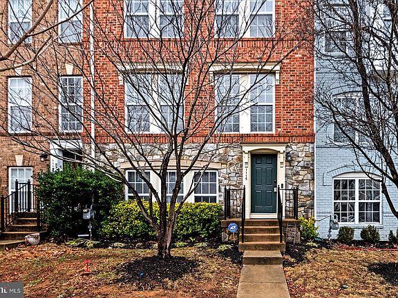 3rd image of 1115 Ellis Ave