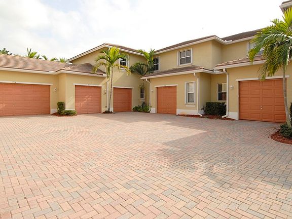 4th image of 4720 Mimosa Pl Unit 910