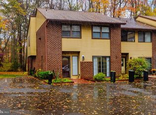 8 Laurel Ct, Deptford, NJ 08096