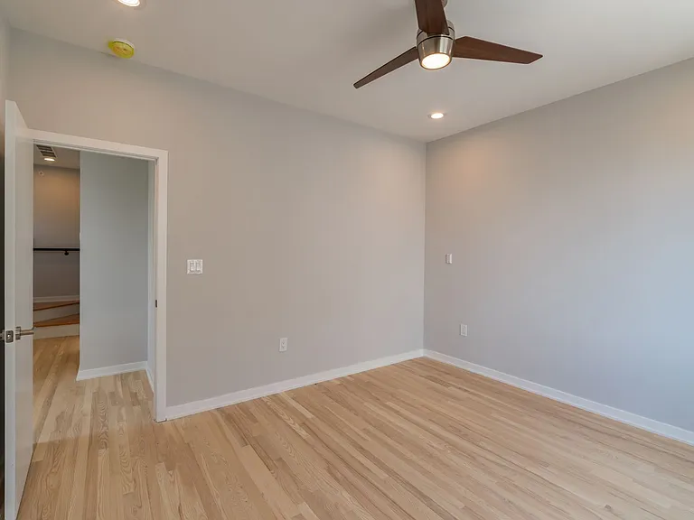 1351 S Myrtlewood St — Photo 26